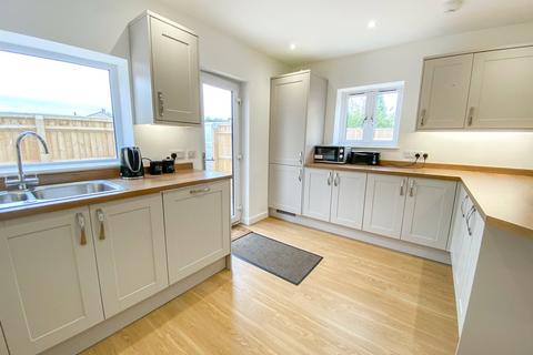 undefined, Milestone Road, Carterton, OX18