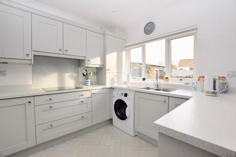 6 Brookside Close, Barmby Moor, York, YO42 4DL
