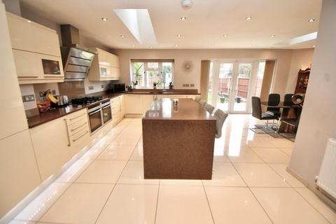 48 Cropthorne Road, Shirley, Solihull, B90 3JN