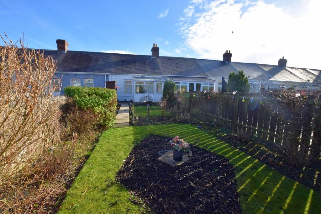 Westview Terrace, Greencroft, Stanley 2 bed terraced bungalow £79,950