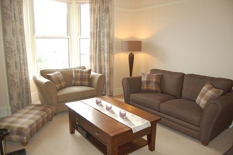 3 bedroom flat to rent, Osborne Place, West End, Aberdeen, AB25