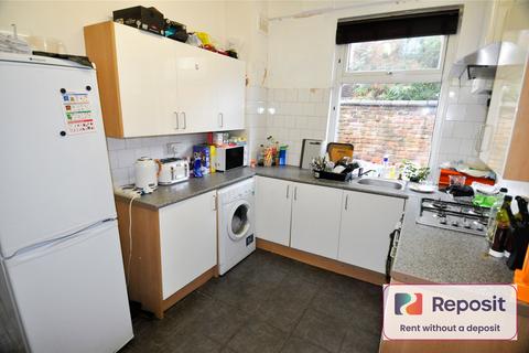 4 bedroom terraced house to rent, Brailsford Road, Manchester, Greater Manchester, M14