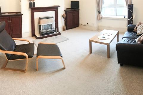 1 bedroom flat to rent, Howburn Place (TFL), Top Floor Left