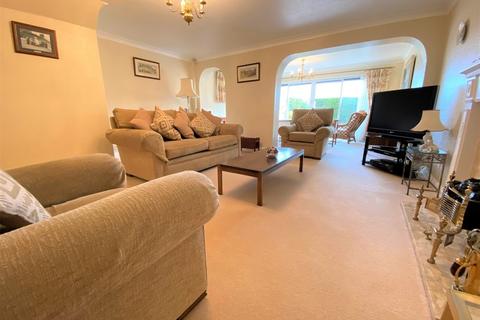 25 Top Road, Worrall, Sheffield, S35 0AQ