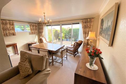 25 Top Road, Worrall, Sheffield, S35 0AQ