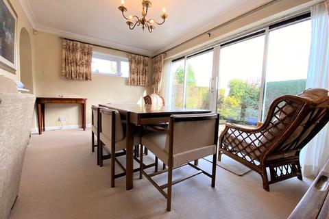 25 Top Road, Worrall, Sheffield, S35 0AQ