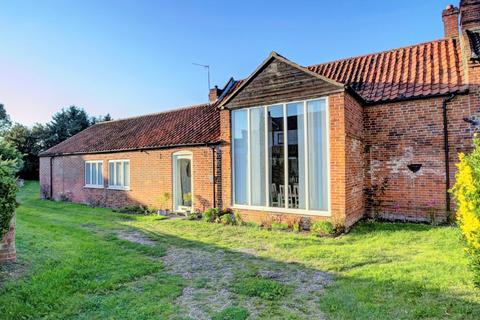 The Old Barn Happisburgh Road, White Horse Common, North Walsham, NR28 9LL