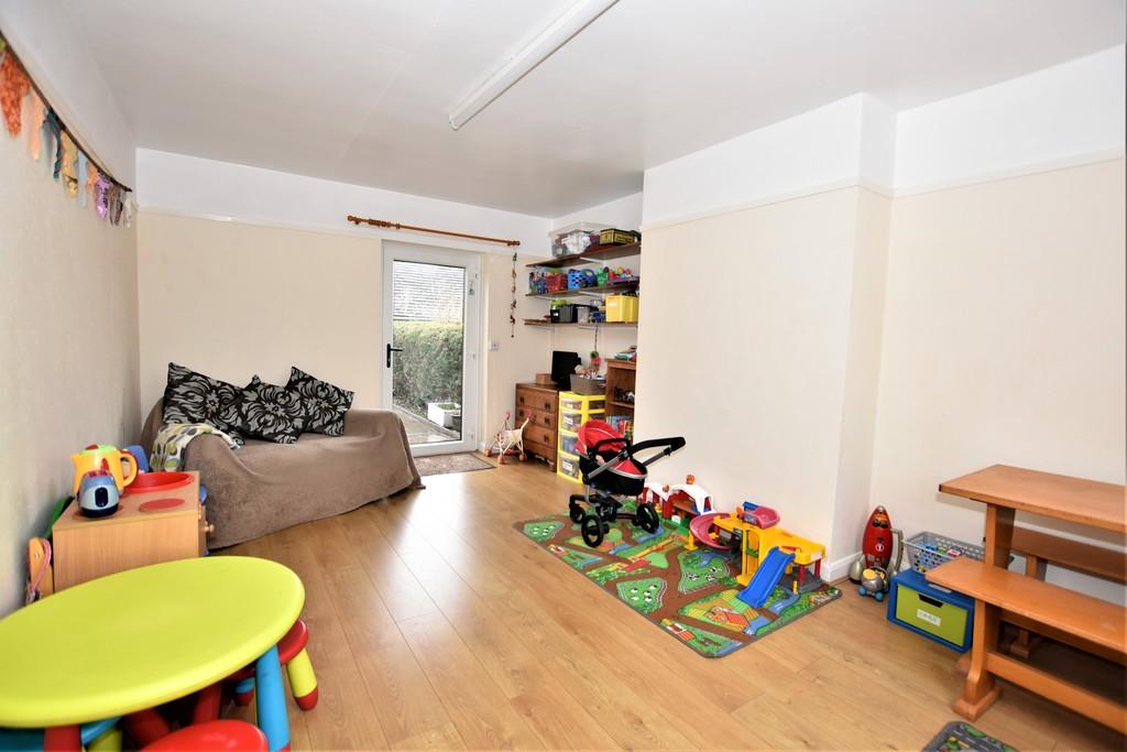Rydal Road, Ulverston, Cumbria 3 bed semidetached house £259,000