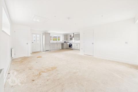1 bedroom detached bungalow for sale, Green Park Road, Horsford, Norwich