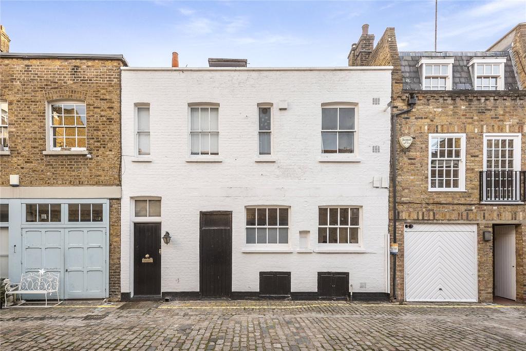 Montagu Mews North, Marylebone, London 4 bed terraced house £2,400,000