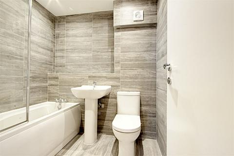 1 bedroom flat to rent, St Giles Court, Bullsmoor Lane, ENFIELD, Middlesex, EN1