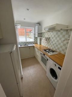 1 bedroom flat to rent, Connaught Road, Hove