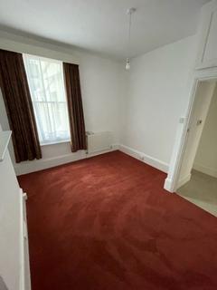 1 bedroom flat to rent, Connaught Road, Hove