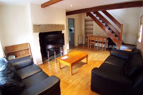3 bedroom house share to rent, Moor Road, Leeds