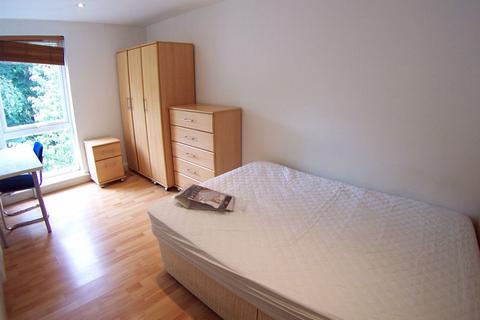 2 bedroom apartment to rent, Rampart Road, Leeds