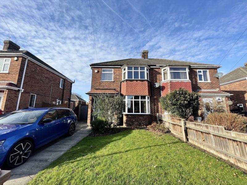 ROSEMARY AVENUE, GRIMSBY 3 bed semidetached house £750 pcm (£173 pw)