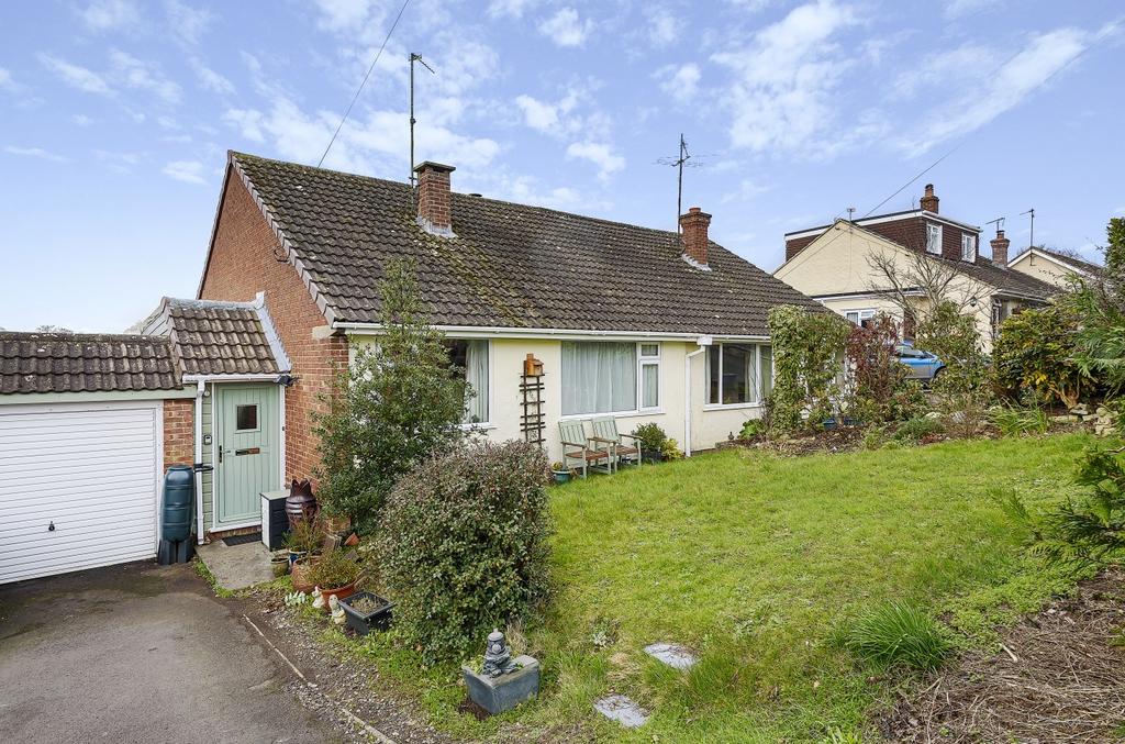 Prestbury Drive, Warminster, BA12 2 bed bungalow £250,000