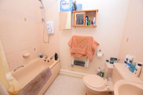 1 bedroom retirement property for sale, Lady Place Court, Market Square, Alton, Hampshire