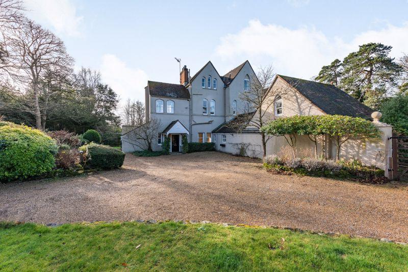 Hound House Road, Shere 4 bed semidetached house £1,150,000