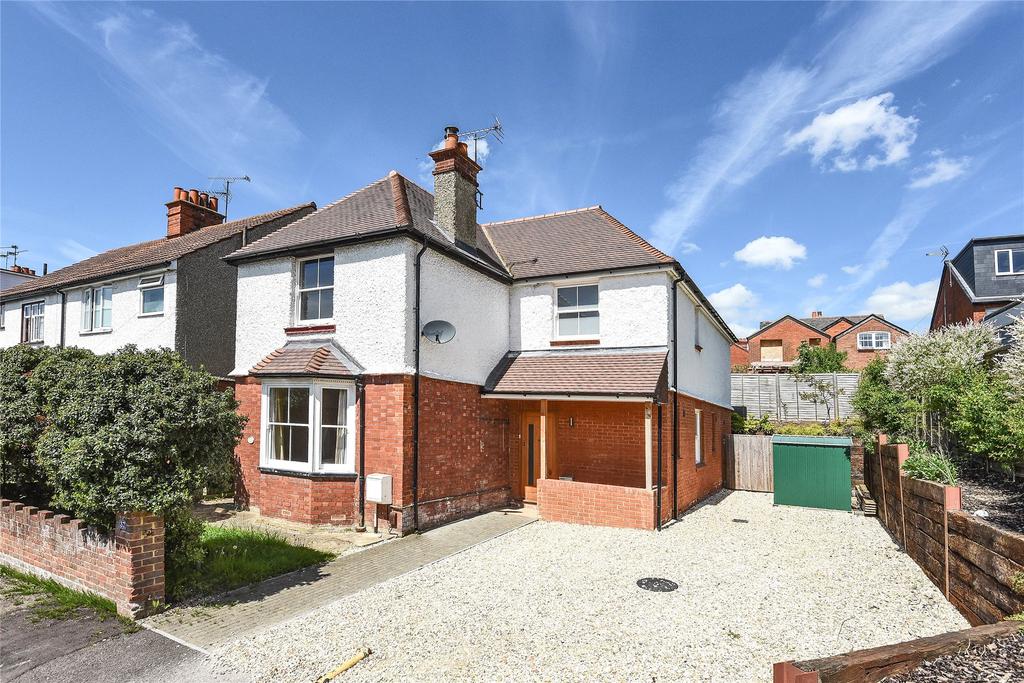 Carey Road, Wokingham, Berkshire, RG40 4 bed detached house £2,250