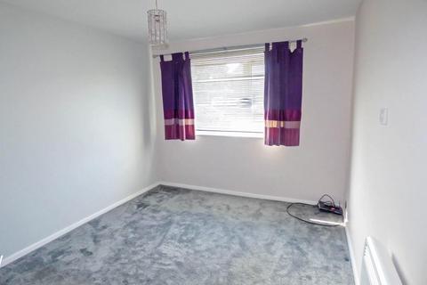 2 bedroom flat for sale - Peebles Close, North Shields, NE29