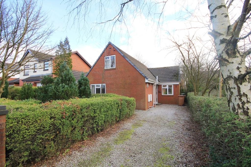 Vista Road, NewtonleWillows, WA12 3 bed bungalow £250,000