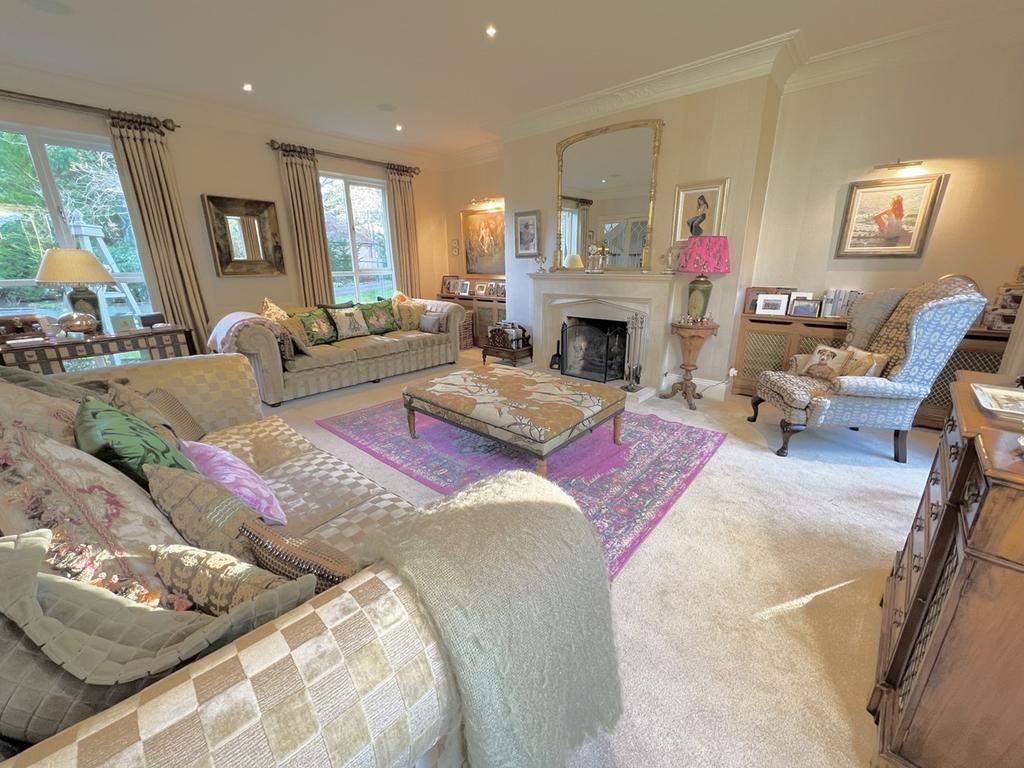 Lawrence Drive, Poole, BH13 4 bed detached house £2,500,000