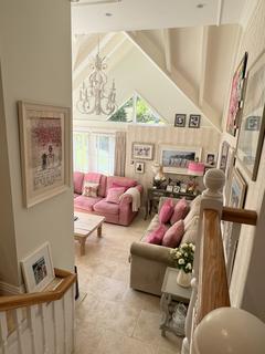 5b Lawrence Drive, Poole, BH13 7EN