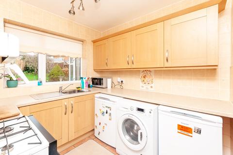 18 Broom Close, Eccleston Park, Prescot, L34 2RR