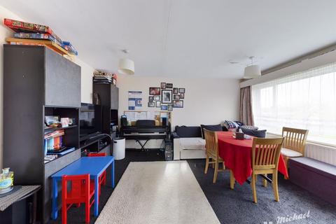 29 Hulbert End, Aylesbury, HP21 9DF