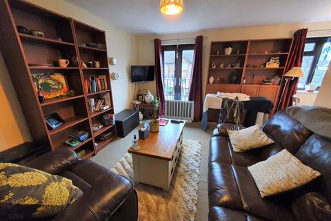 19 Cranham Close, Abbeymead, Gloucester, GL4 4AB