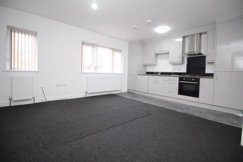 2 bedroom flat to rent - Tenby Court, Chalvey Grove, Slough, SL1