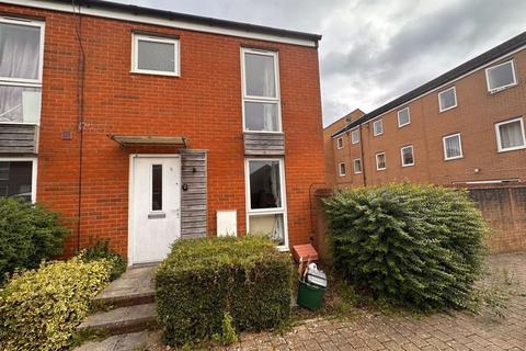 2 bedroom terraced house to rent, High Leaze Road, Bristol