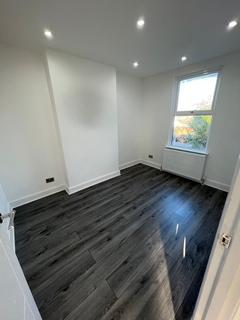 8b Rectory Grove, Croydon, CR0 4JA