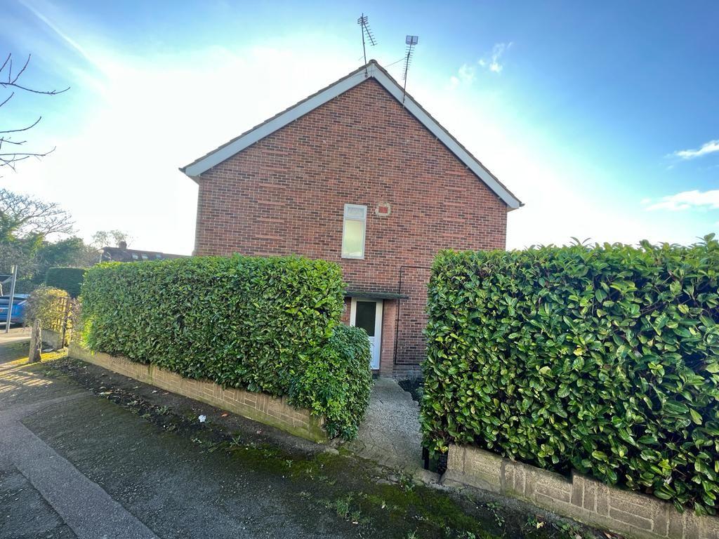WHITEWAYS, HILLVIEW GARDENS, NW4 2JG 2 bed for sale £415,000