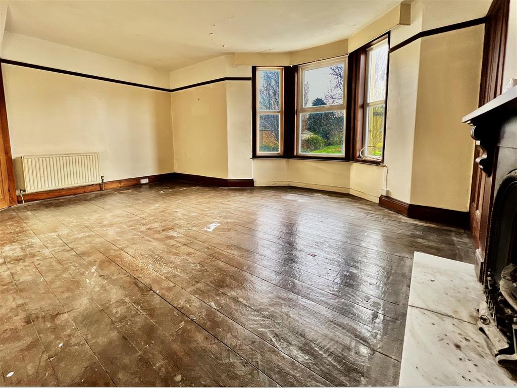Greenswood Road, Brixham 2 bed £140,000