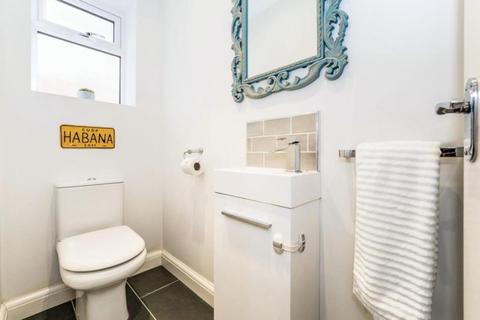 1, Park Cottages North Road, Havering-atte-bower, Romford, RM4 1PS