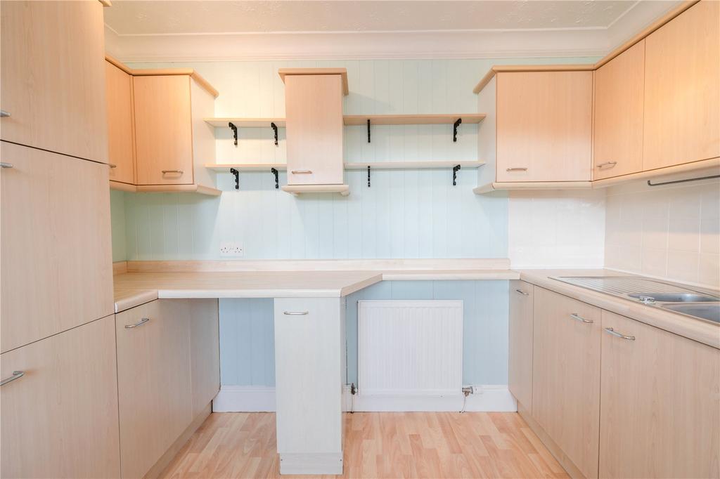 Kitchen (2)