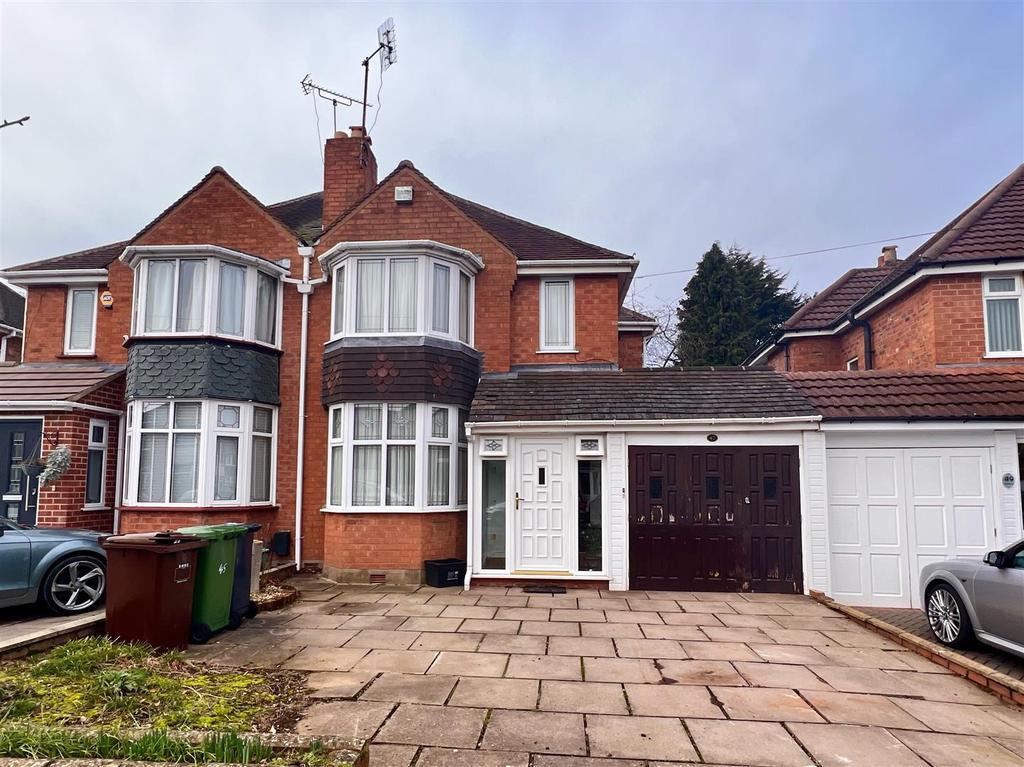Arnold Road, Shirley, Solihull 3 bed semidetached house £300,000