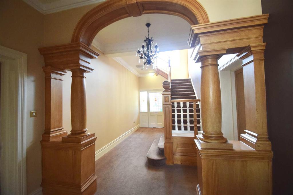 Holywell Avenue, Whitley Bay 3 bed apartment £375,000