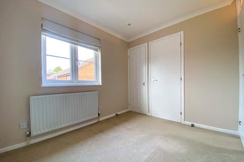 29 Barnfield Way, Oxted, RH8 9QF