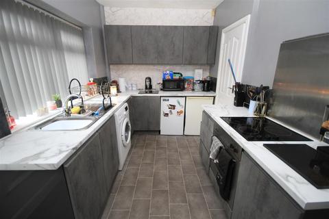 62 Mount Avenue, Bradford, BD2 2JA