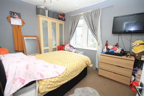 62 Mount Avenue, Bradford, BD2 2JA