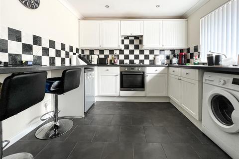 56 Castle View Road, Fareham, PO16 9LA
