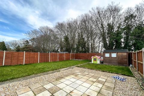 56 Castle View Road, Fareham, PO16 9LA