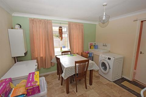 54 Beverley Close, Gillingham, ME8 9HQ