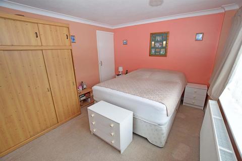 54 Beverley Close, Gillingham, ME8 9HQ
