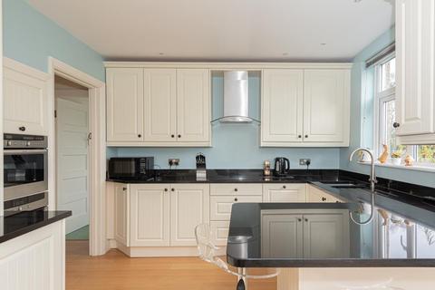 14 Rosedale Road, Epsom, KT17 2JQ