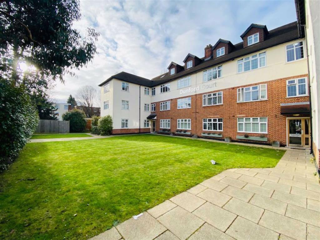 Dunford Court, Pinner, Middlesex 2 bed flat £1,400 pcm (£323 pw)