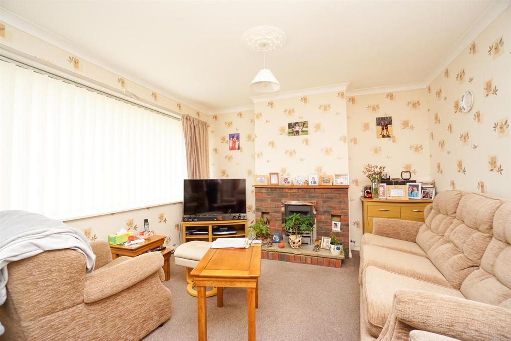Ashford Way, Hastings 2 bed detached bungalow £325,000